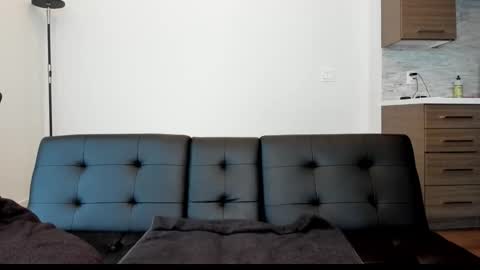 Liyanamee online show from 12.15.25