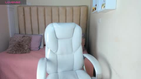 LIZ online show from 03.12.25