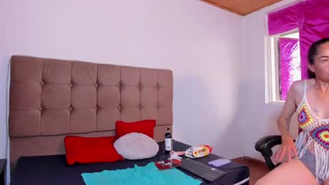 Snapshot of liz_grettel chatting on 07.14.26 liz_grettel online show from 07.14.26