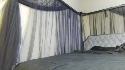 Snapshot of liz_jay chatting on 09.18.25 Jay-Liz online show from 09.18.25