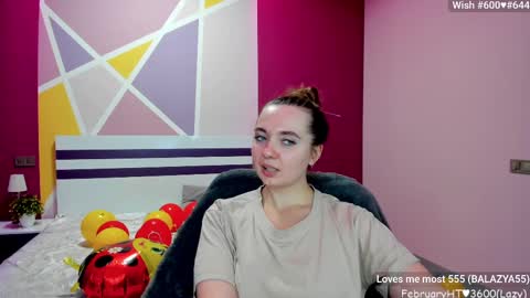 Snapshot of lizaghost chatting on 02.10.25 Girl next door online show from 02.10.25