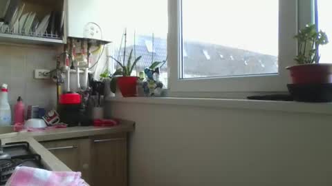 Liza online show from 12.17.24