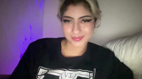 Lizeth online show from 02.23.25