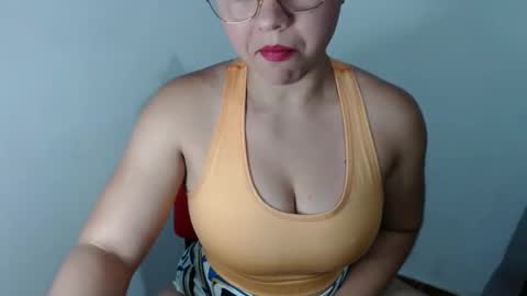 Lizze Bodu 3 online show from 12.23.24