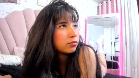 Snapshot of lizz39 chatting on 10.03.25 lizz39 online show from 10.03.25