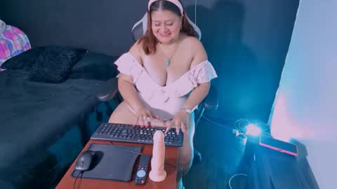 lizz_milf online show from 09.15.25