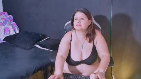 lizz_milf online show from 09.18.25