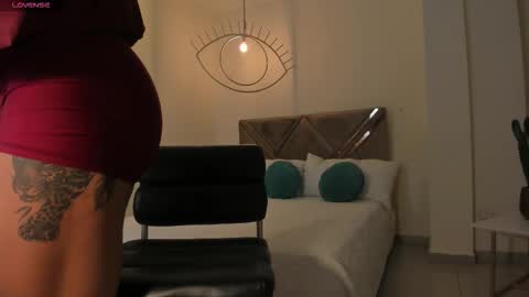 Lizzi  online show from 10.18.25