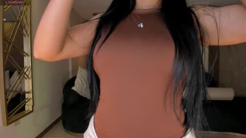 Lizzi  online show from 11.28.25