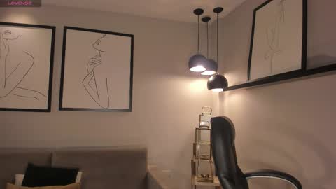 Lizzi  online show from 02.16.26