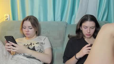 lizzi_muur online show from 12.11.24