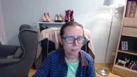 Lizzy online show from 09.26.25