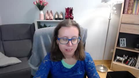 Lizzy online show from 09.29.25