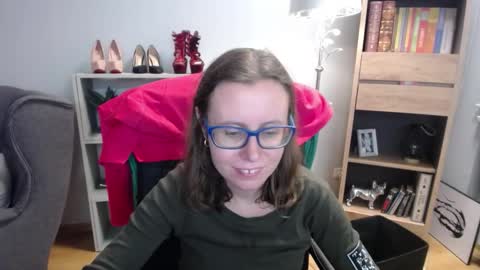 Lizzy online show from 11.04.25