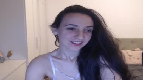 Snapshot of lizzypalmer chatting on 02.07.25 Lizzy Palmer online show from 02.07.25