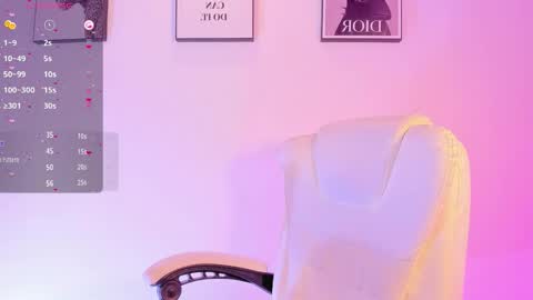 lizzyponcee online show from 12.18.25