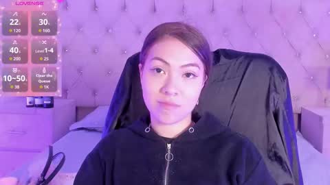 Lizzy Rossie online show from 02.12.26