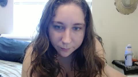 llena_de_lechee online show from 09.30.25