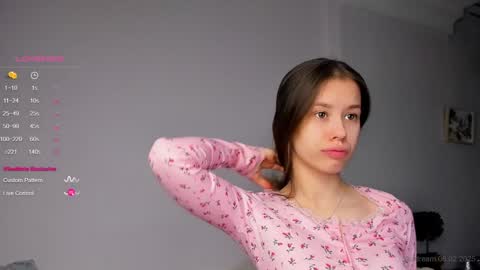 Arina online show from 02.06.25