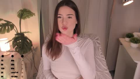 Arina online show from 10.16.25