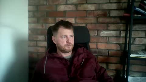 Snapshot of lllukasssxxx chatting on 12.18.24 lllukasssxxx online show from 12.18.24