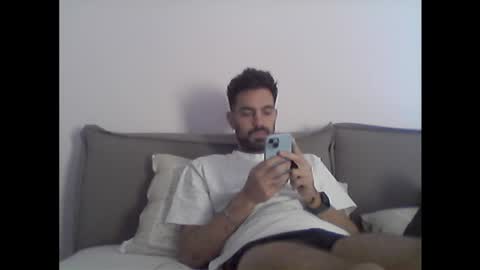 Snapshot of lnnc5 chatting on 10.24.25 lnnc5 online show from 10.24.25