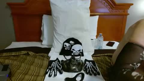 John online show from 10.29.25