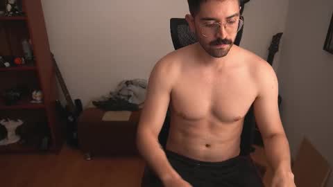 Snapshot of lobito_blanco97 chatting on 09.25.25 Lobito blanco Thefckingwolf main account online show from 09.25.25