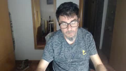 Snapshot of lobosolitario73 chatting on 10.01.25 lobosolitario73 online show from 10.01.25