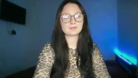 locaalis1 online show from 10.14.25