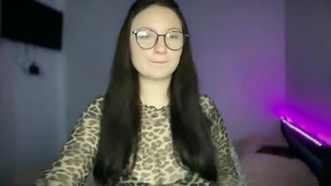 locaalis1 online show from 10.20.25