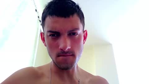 logaan_grey online show from 11.08.25