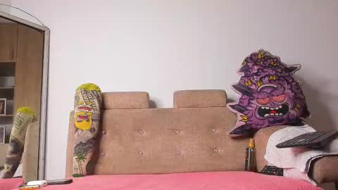 LOGAN DRAKE online show from 09.19.25