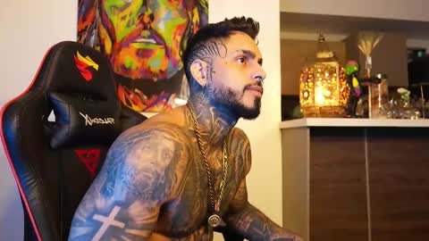 logan_hugh8 online show from 10.07.25