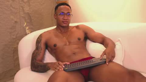 logan_varela online show from 03.04.25