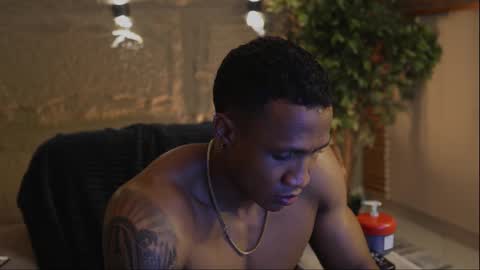 logan_varela online show from 10.02.25