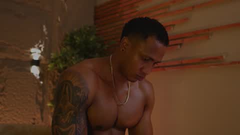 logan_varela online show from 10.21.25