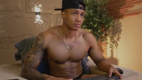 logan_varela online show from 11.13.25