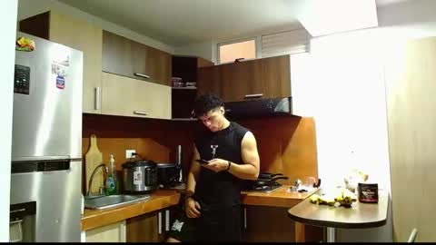 Snapshot of loganandrwz chatting on 02.24.26 Loganandrwz online show from 02.24.26