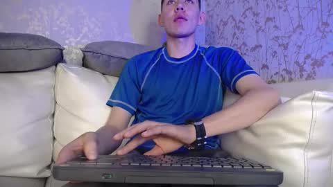 Loganfoster  online show from 11.25.25