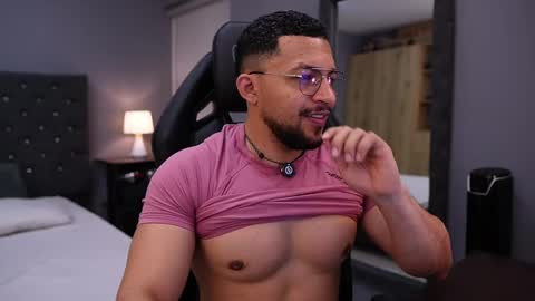loganmartinx online show from 05.25.26