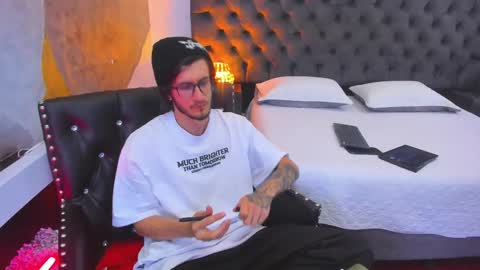 Loggan online show from 12.19.24