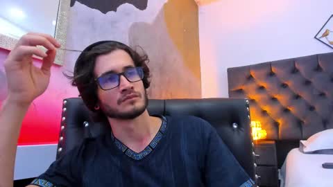 Loggan online show from 12.25.24
