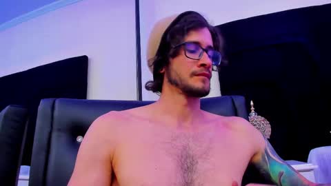 Loggan online show from 01.18.25