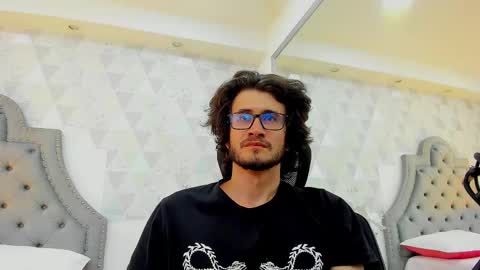 Loggan online show from 01.19.25