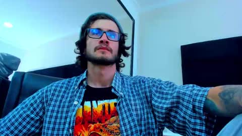 Loggan online show from 02.22.25