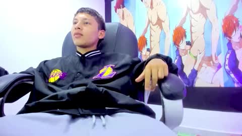 Snapshot of loius_booy chatting on 10.11.25 Loius Boy online show from 10.11.25