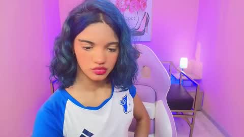 Snapshot of lola__45 chatting on 10.06.25              online show from 10.06.25