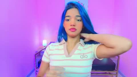 Snapshot of lola__45 chatting on 10.11.25              online show from 10.11.25