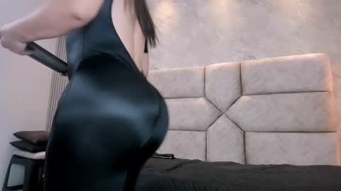 Lola Sweet online show from 01.09.25